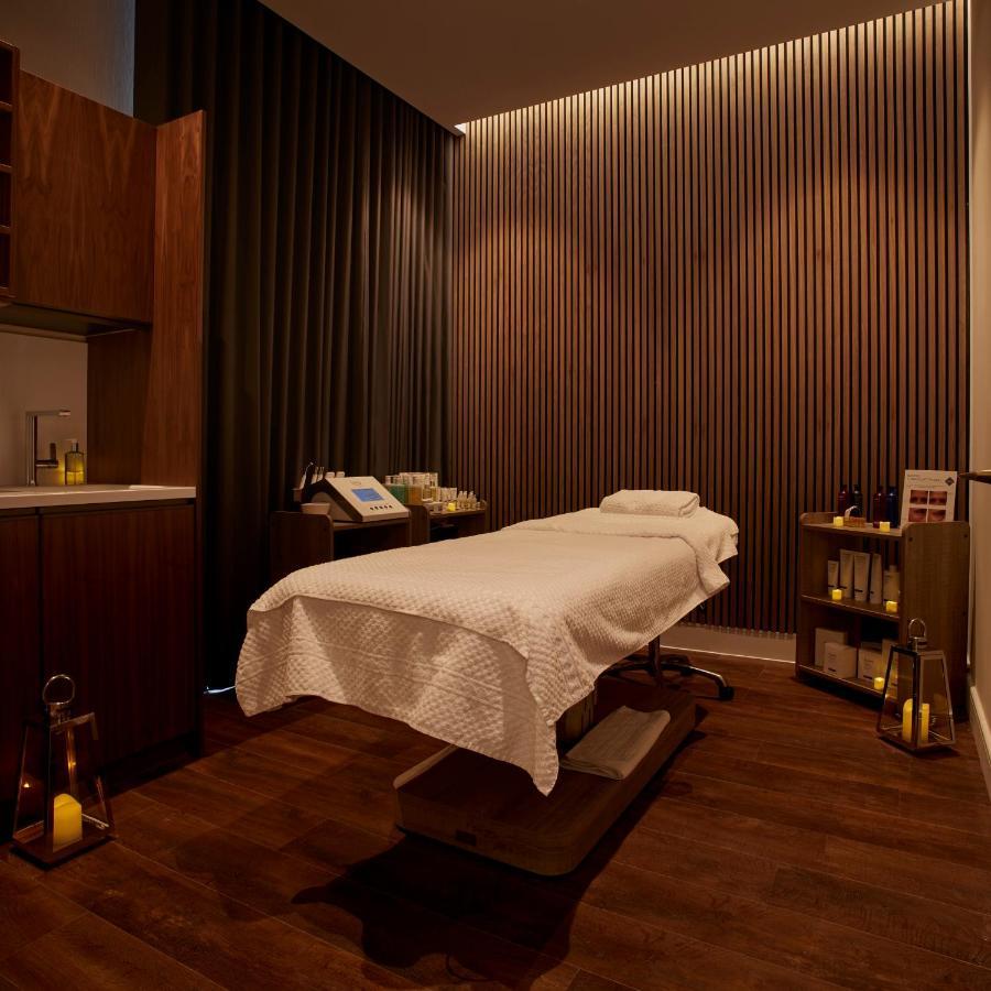 The Parkgate Hotel Cardiff Bagian luar foto